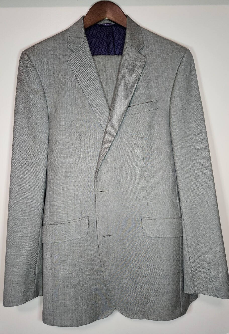 Ted Baker 2-piece suit, 42L light grey